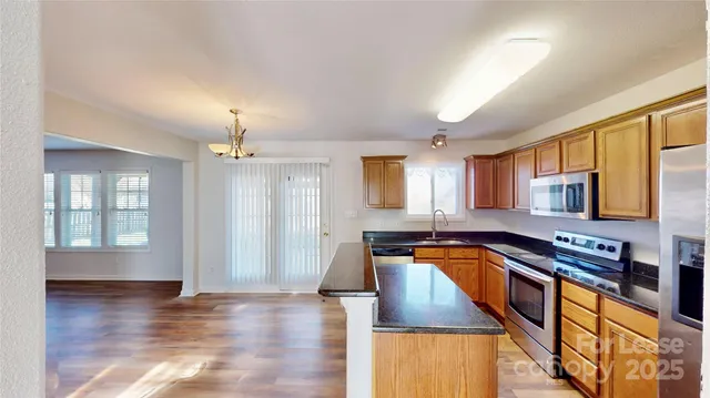 $2,250 | 12911 Walking Stick Drive, Charlotte, NC 28278