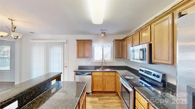 $2,250 | 12911 Walking Stick Drive, Charlotte, NC 28278