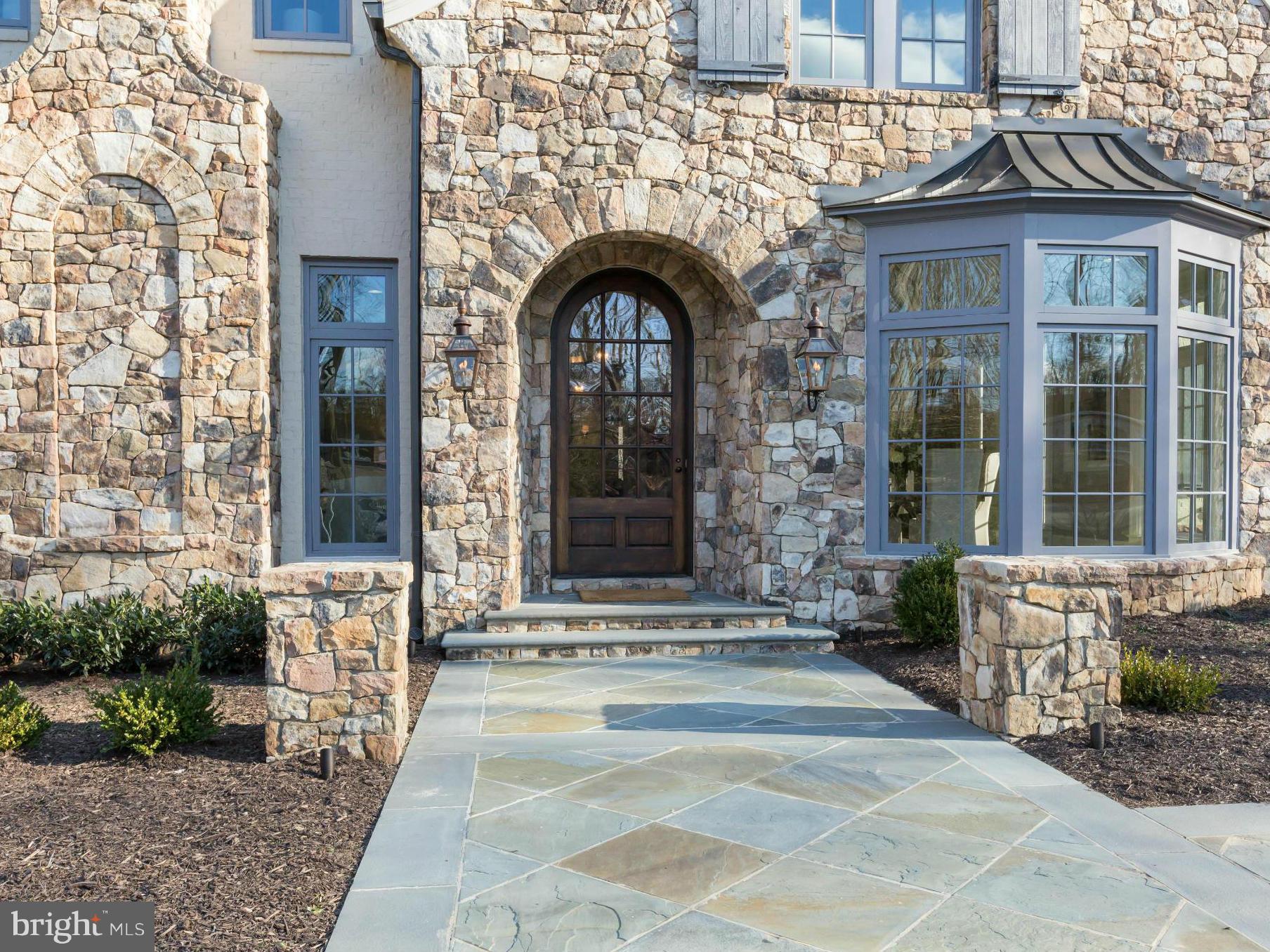 821 Turkey Run Road McLean, VA 22101 - Photo 4 of 30 a front view of a house