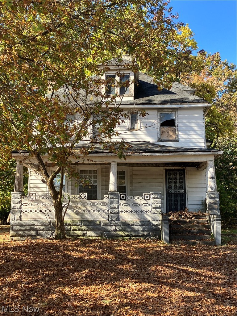 772 Lakeview Road Cleveland, OH 44108 - Photo 1 of 31 Gallery Image 1