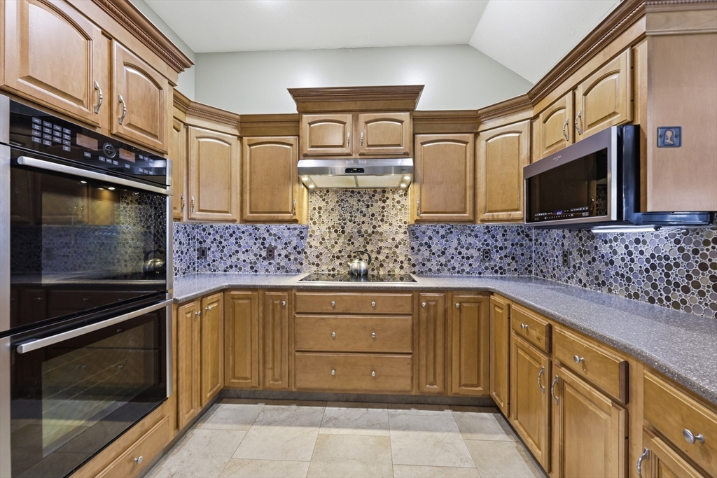 54 Olney Road Palmer, MA 01069 - Photo 4 of 42