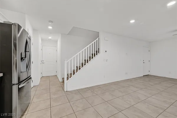 $2,100 | 326 Quail Dove Avenue, Henderson, NV 89012