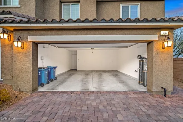 $2,100 | 326 Quail Dove Avenue, Henderson, NV 89012