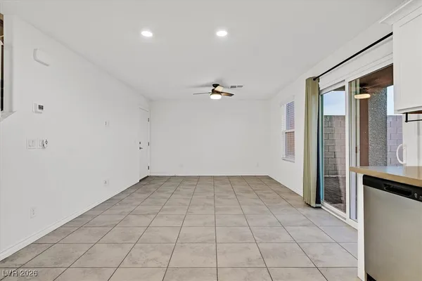 $2,100 | 326 Quail Dove Avenue, Henderson, NV 89012