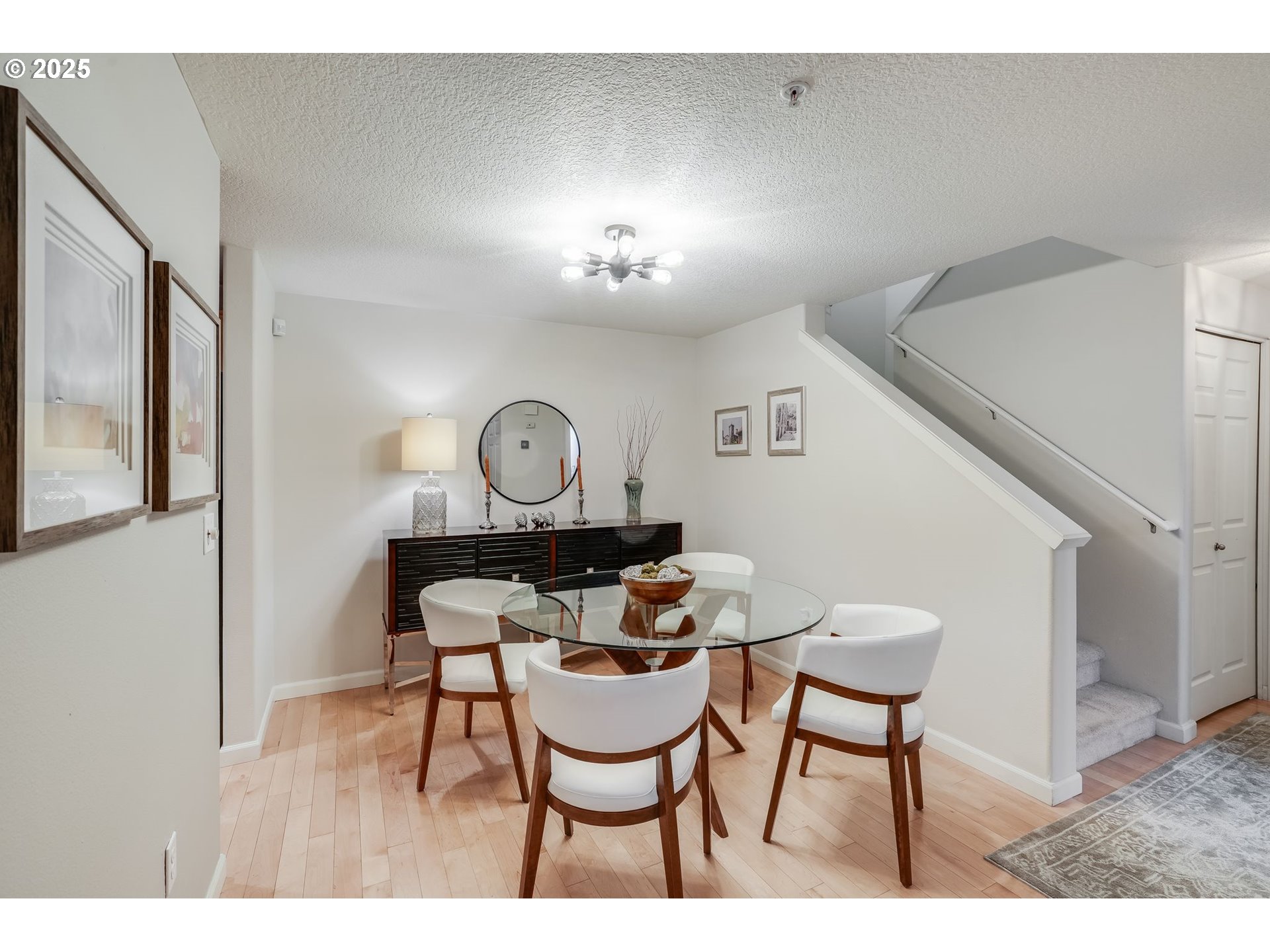 10797 Southwest Canterbury Lane, Unit 101 Portland, OR 97224 - Photo 6 of 28 Dining Area