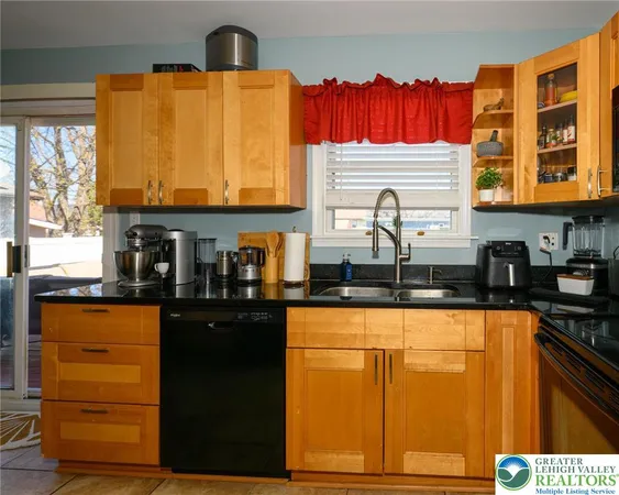 $350,000 | 219 South 25th Street, Allentown, PA 18104