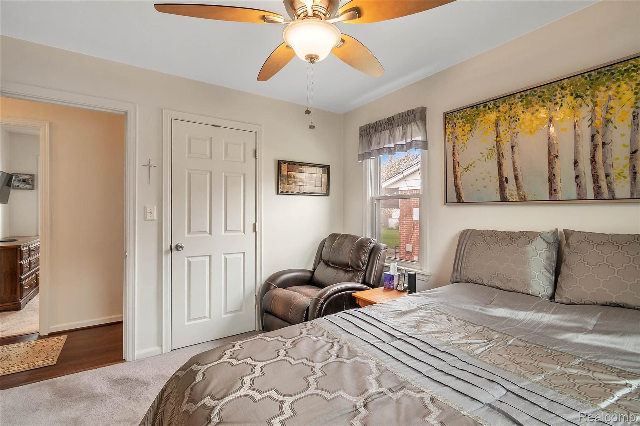 9925 Merriman Road Livonia, MI 48150 - Photo 19 of 36 27-9925 Merriman Rd-WindowStill-Real-Estate-Photography-27.jpg