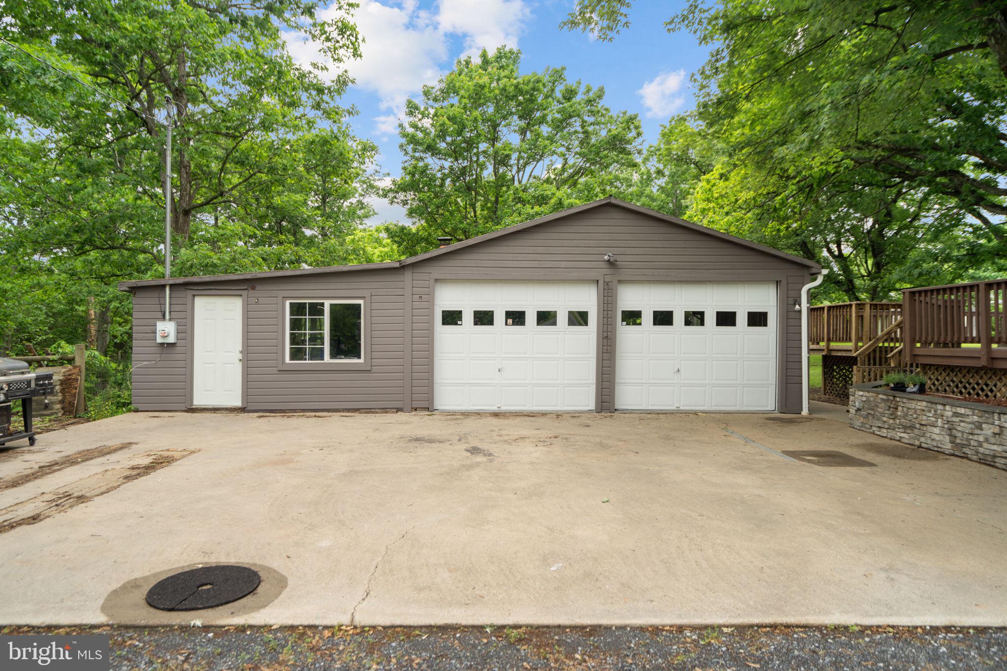 669 Dicks Hollow Road Winchester, VA 22603 - Photo 25 of 51 detached garage