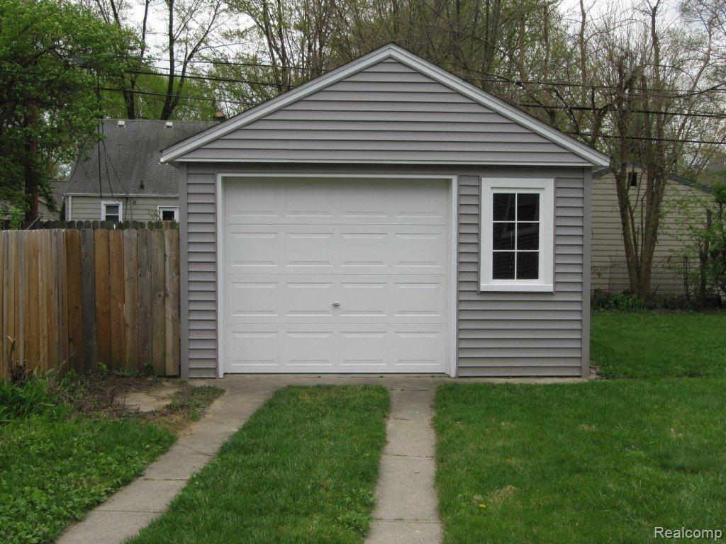 2035 Harvard Road Berkley, MI 48072 - Photo 16 of 20 New Garage Door and Siding