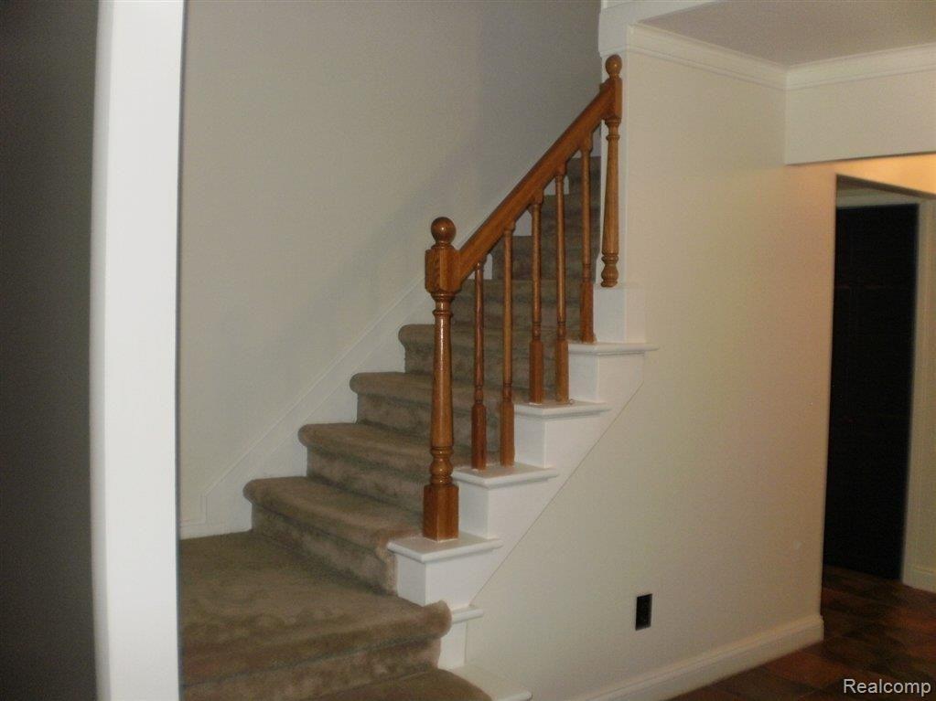 36419 Saxony Road Farmington, MI 48335 - Photo 7 of 17 stairway