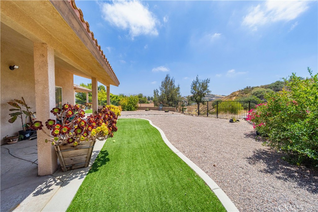 13675 Davenport Road Agua Dulce, CA 91390 - Photo 36 of 51