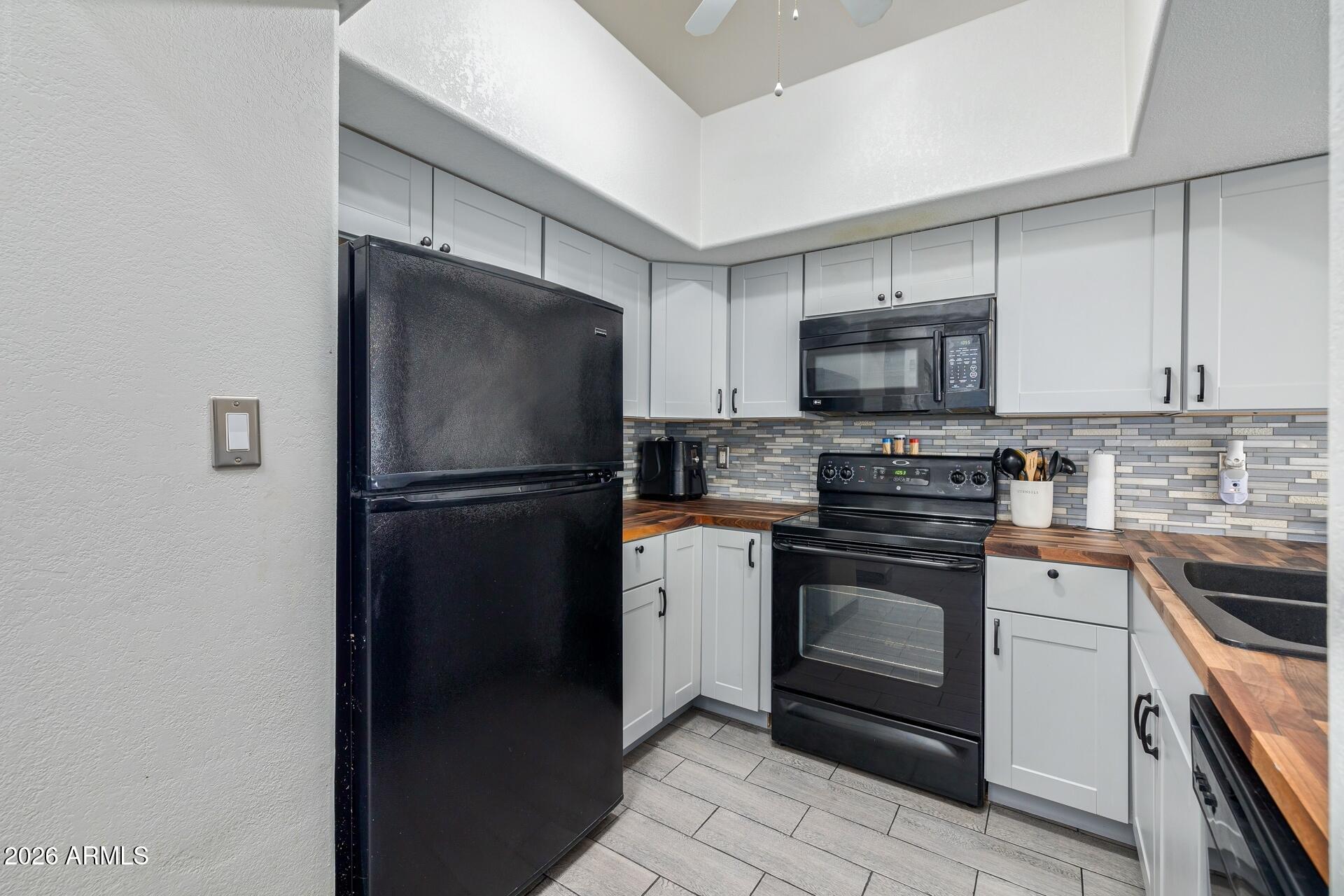 14002 North 49th Avenue, Unit 1112 Glendale, AZ 85306 - Photo 10 of 25 11-49th