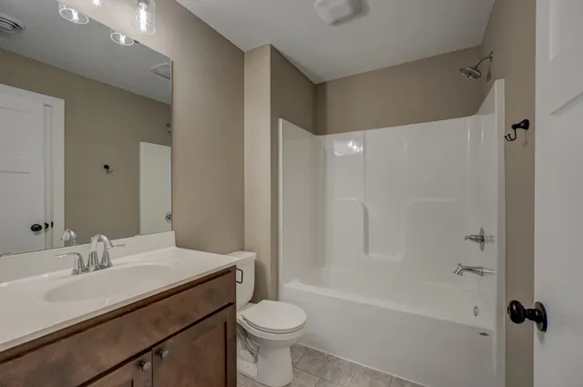 $369,900 | 1343 Creekwood Drive, New Richmond, WI 54017