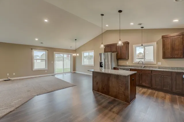 $369,900 | 1343 Creekwood Drive, New Richmond, WI 54017