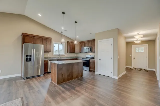 $369,900 | 1343 Creekwood Drive, New Richmond, WI 54017