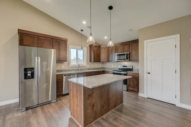 $369,900 | 1343 Creekwood Drive, New Richmond, WI 54017