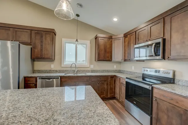 $369,900 | 1343 Creekwood Drive, New Richmond, WI 54017