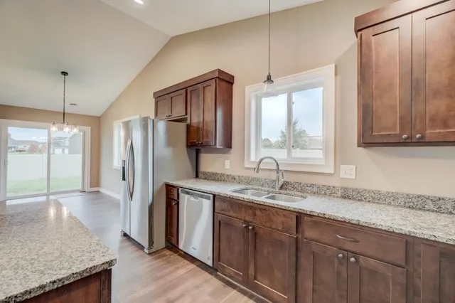 $369,900 | 1343 Creekwood Drive, New Richmond, WI 54017