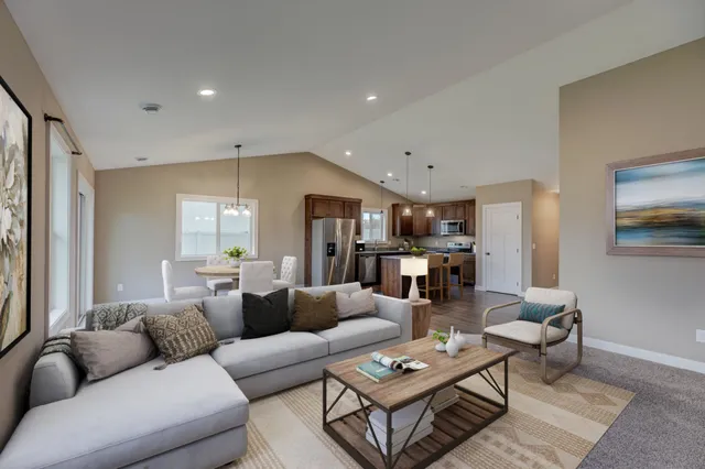 $369,900 | 1343 Creekwood Drive, New Richmond, WI 54017