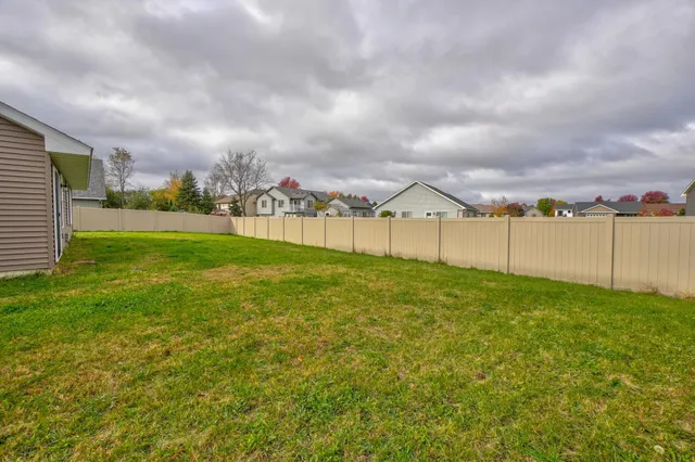 $369,900 | 1343 Creekwood Drive, New Richmond, WI 54017