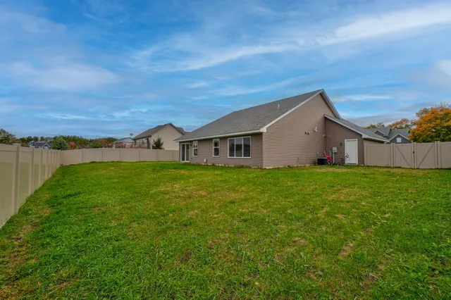 $369,900 | 1343 Creekwood Drive, New Richmond, WI 54017