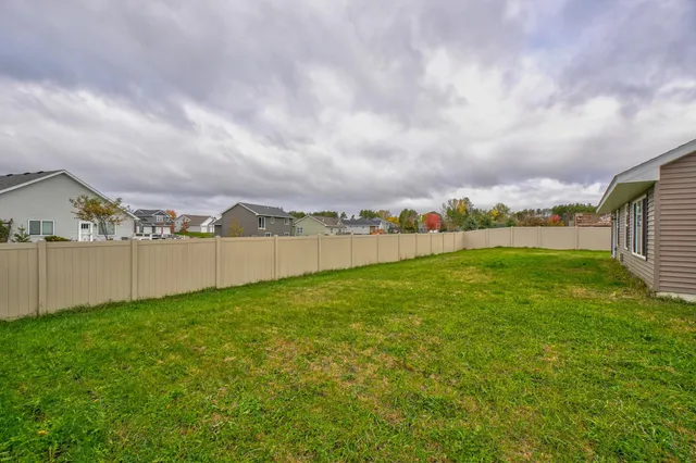 $369,900 | 1343 Creekwood Drive, New Richmond, WI 54017