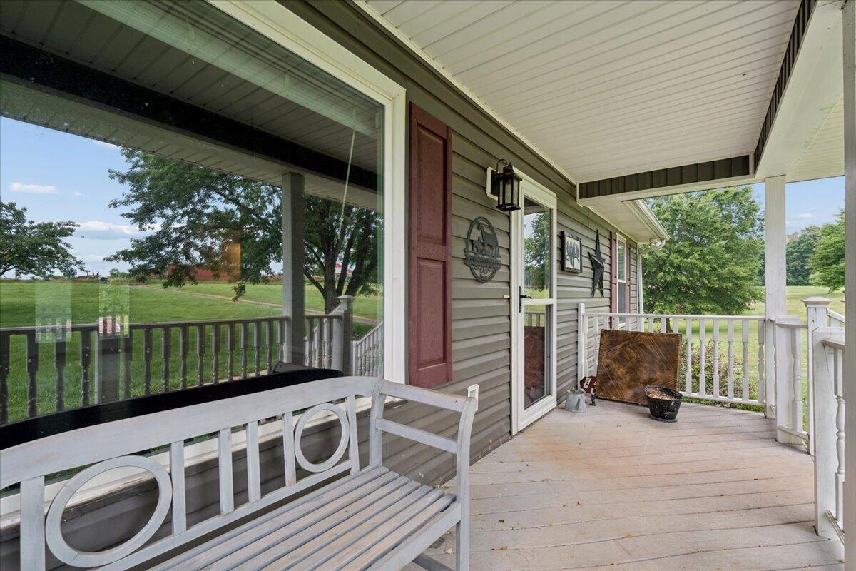1911 Von Roy Road Bedford, VA 24523 - Photo 5 of 51 05-1911 Von Roy Rd-5