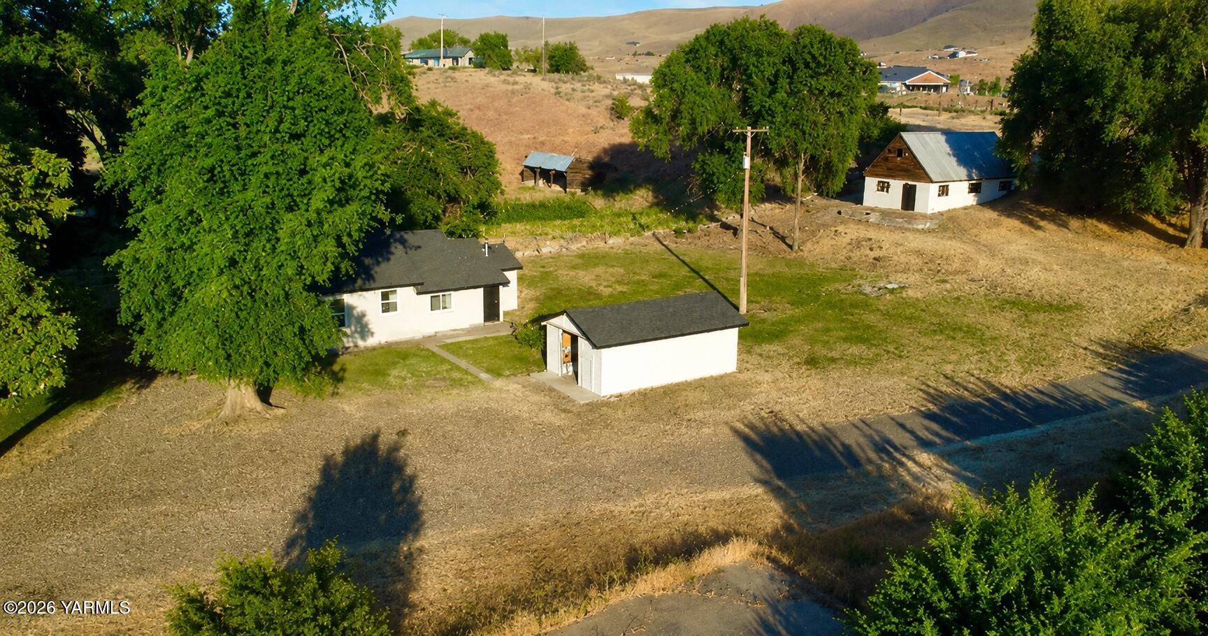 168501 Byron Road Prosser, WA 99350 - Photo 3 of 16 1000032132