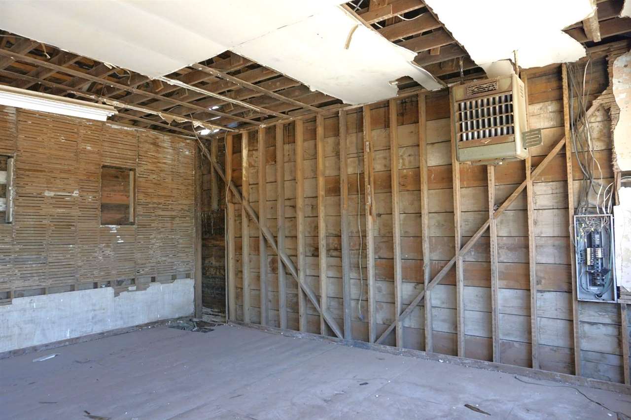 1158 South 4th Perry, OK 73077 - Photo 8 of 10 Gallery Image 8