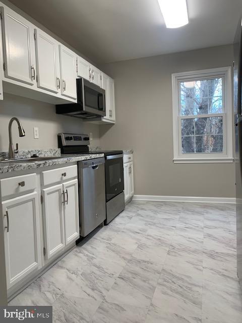 8372 Luce Court Springfield, VA 22153 - Photo 13 of 17 Gallery Image 13