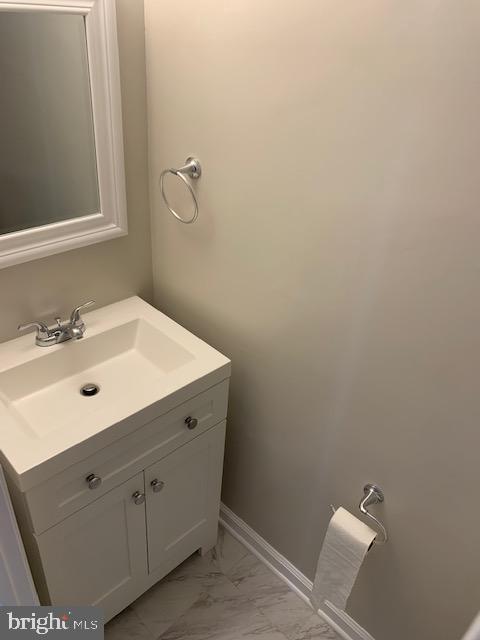 8372 Luce Court Springfield, VA 22153 - Photo 10 of 17 Gallery Image 10