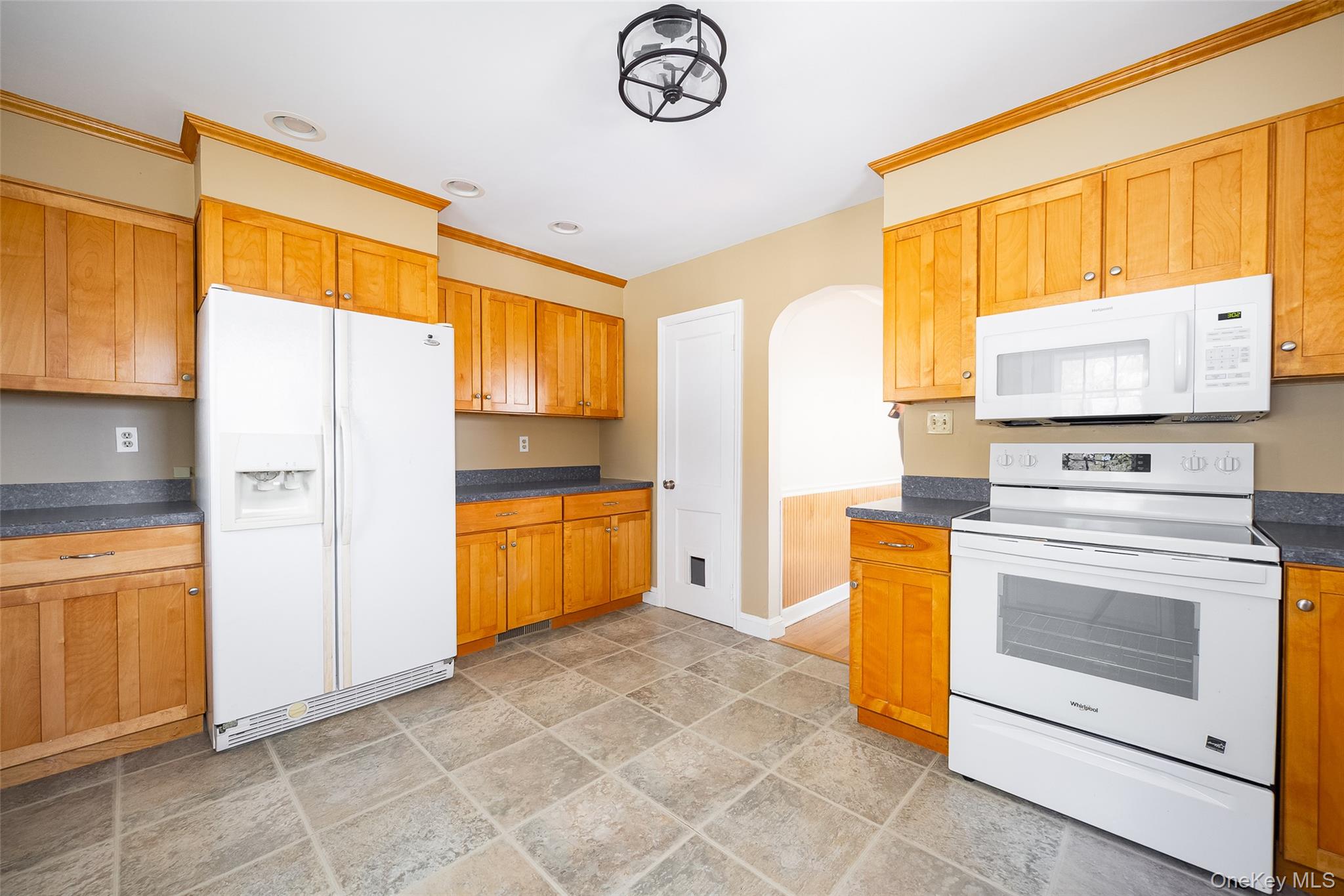 13 Robert Road Poughkeepsie, NY 12603 - Photo 5 of 24