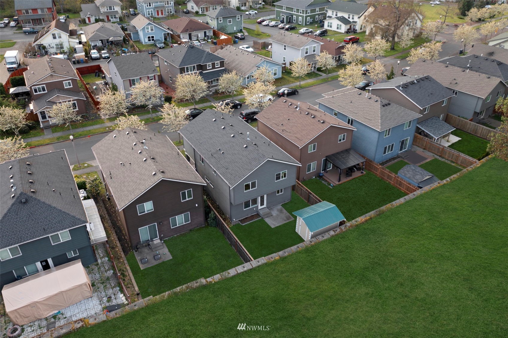 4139 Everett Avenue Tacoma, WA 98404 - Photo 21 of 23 an aerial view of a house with a garden