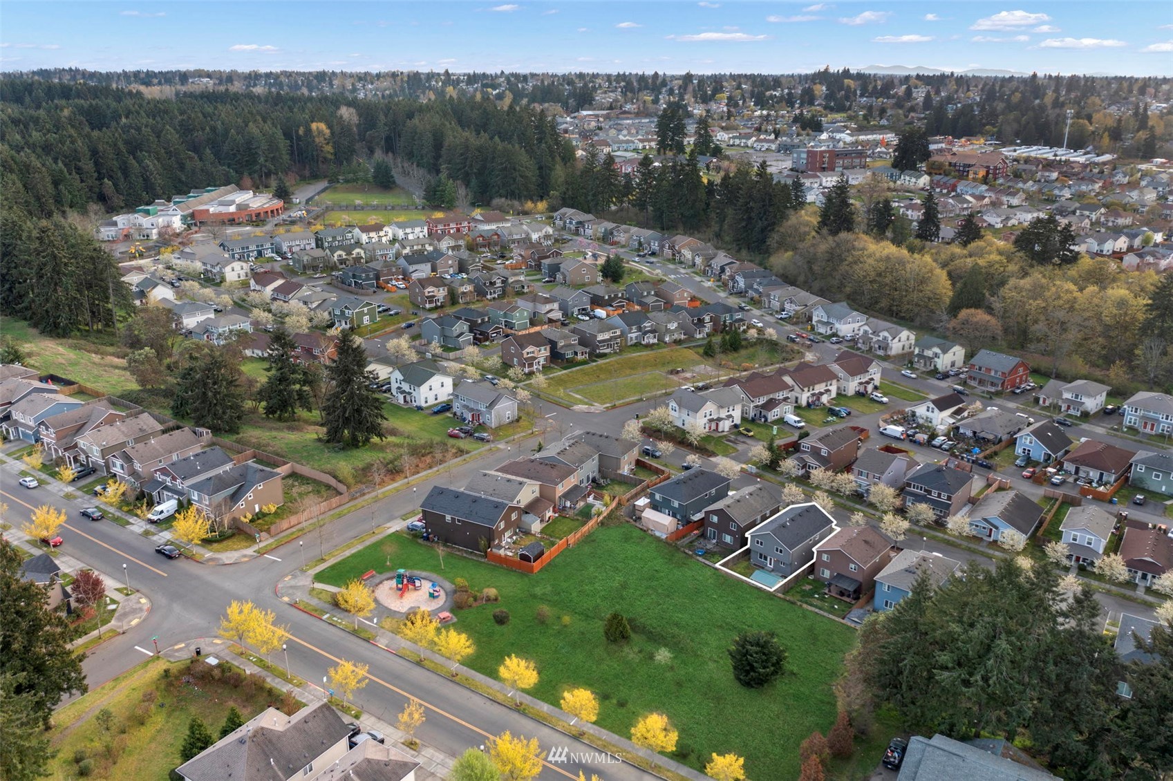 4139 Everett Avenue Tacoma, WA 98404 - Photo 23 of 23 a view of a city with lake