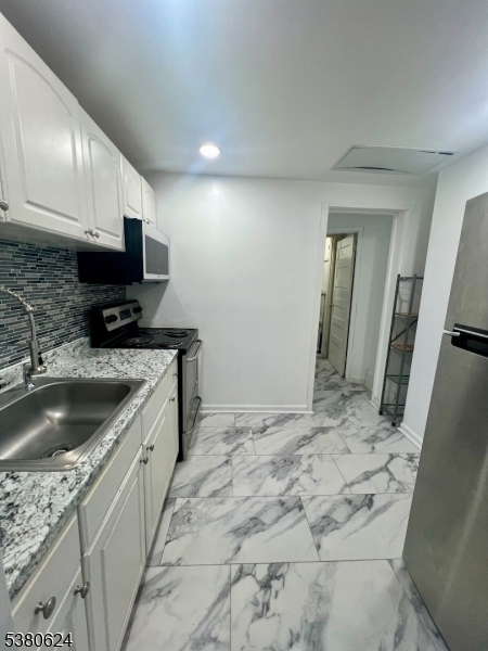 657 Scotland Road, Unit B Orange, NJ 07050 - Photo 7 of 9 Gallery Image 7