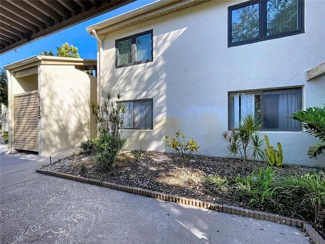 $220,000 | 4138 Pinelake Lane, Unit 101, Tampa, FL 33618