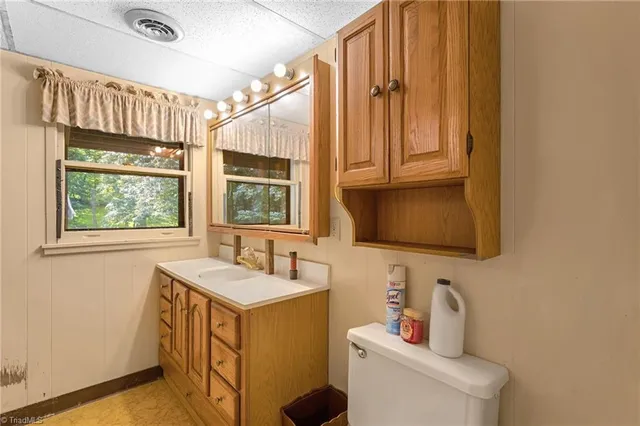 $369,900 | 180 Mountain Valley Drive, Eden, NC 27288