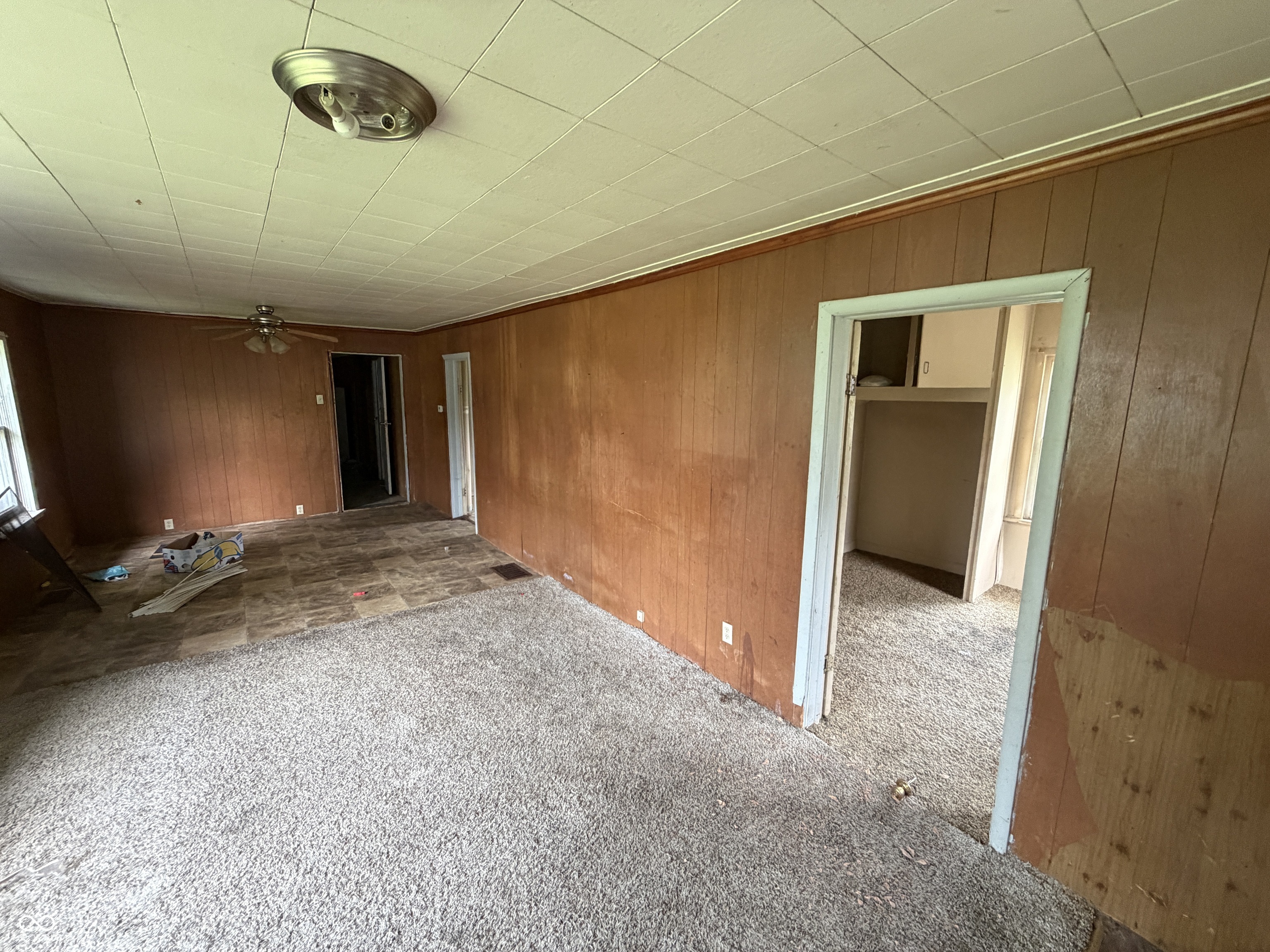 1206 East 37th Street Anderson, IN 46013 - Photo 11 of 19