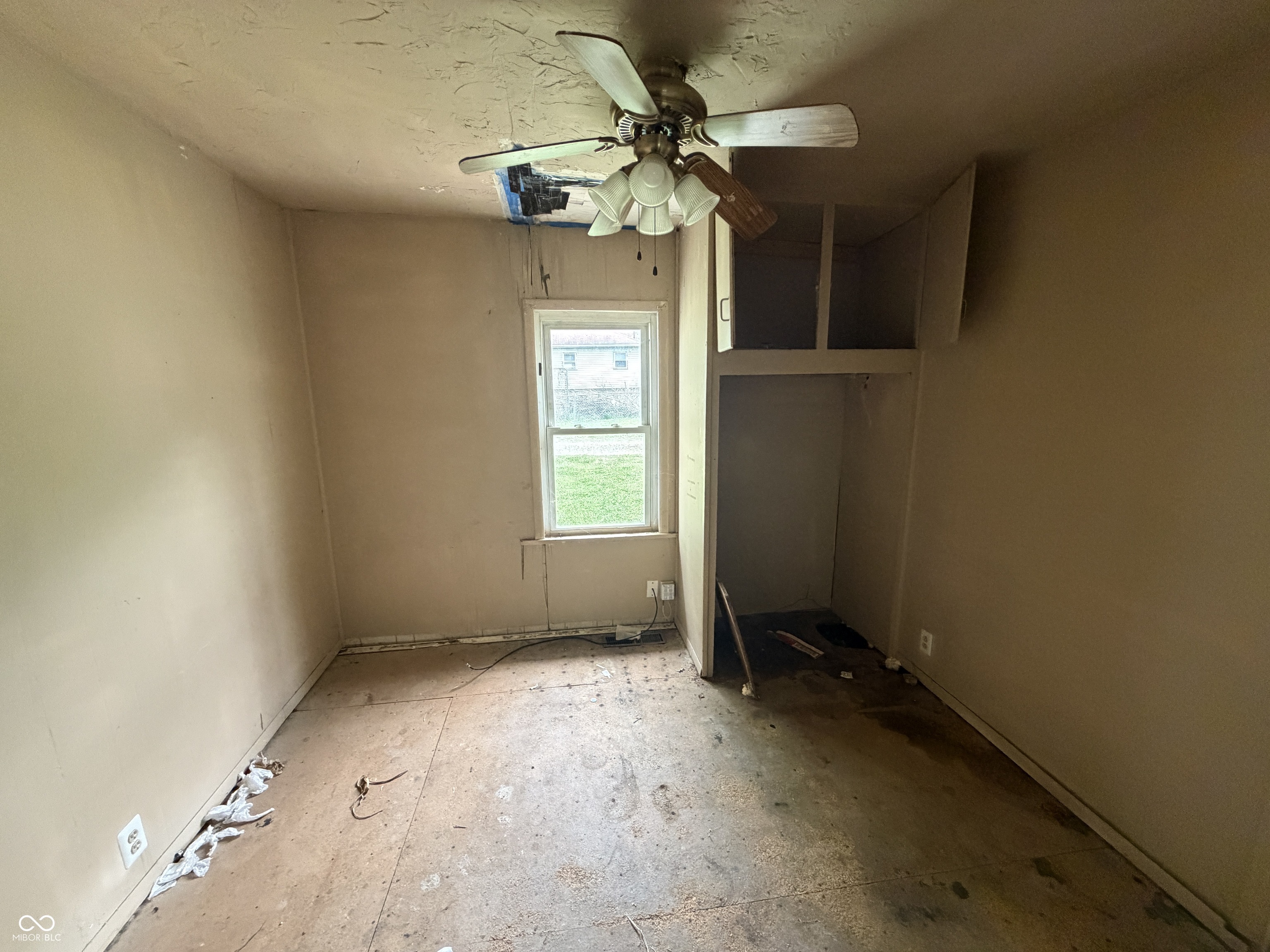 1206 East 37th Street Anderson, IN 46013 - Photo 12 of 19