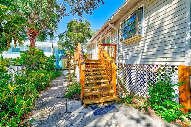 $535,000 | 104 South Mayo Street, Crystal Beach, FL 34683