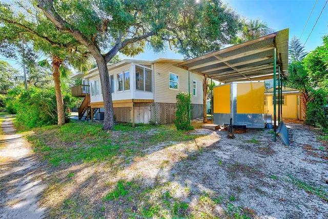 $535,000 | 104 South Mayo Street, Crystal Beach, FL 34683
