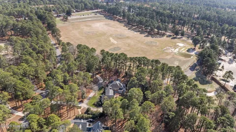 $1,250,000 | 32 Glenbarr Court, Pinehurst, NC 28374
