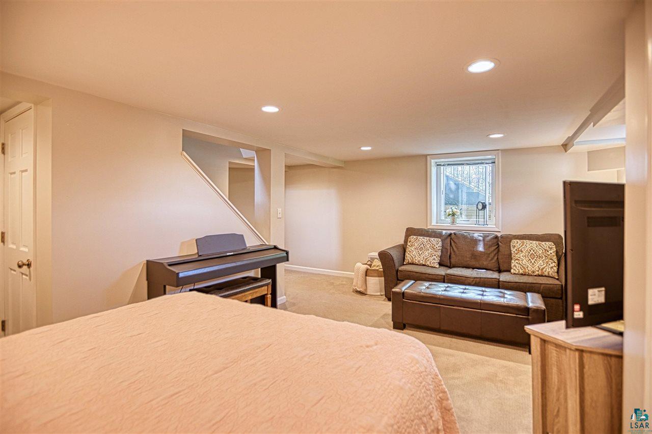2425 Branch Street Duluth, MN 55812 - Photo 21 of 32 Gallery Image 21