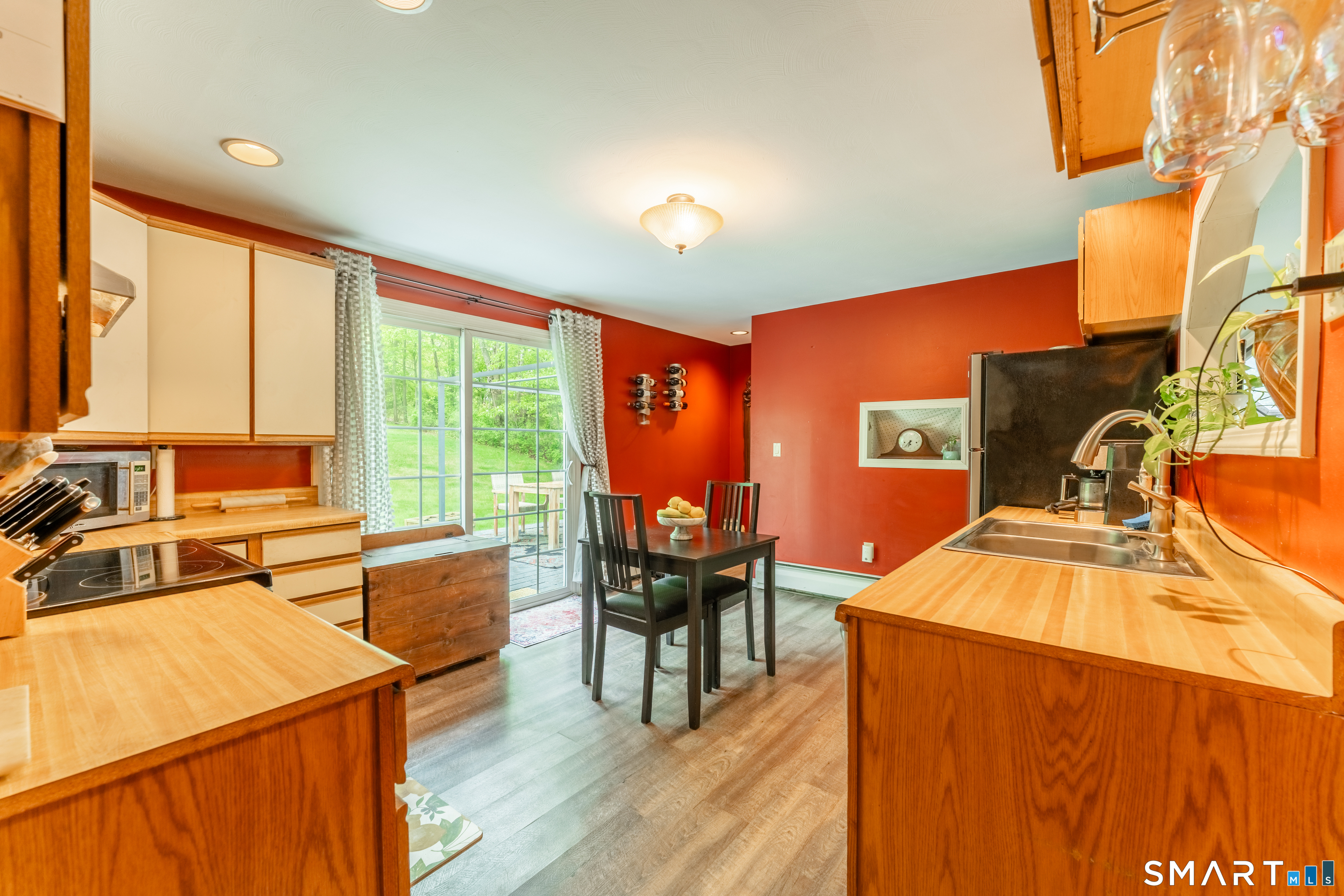 107 Dart Hill Road South Windsor, CT 06074 - Photo 9 of 31
