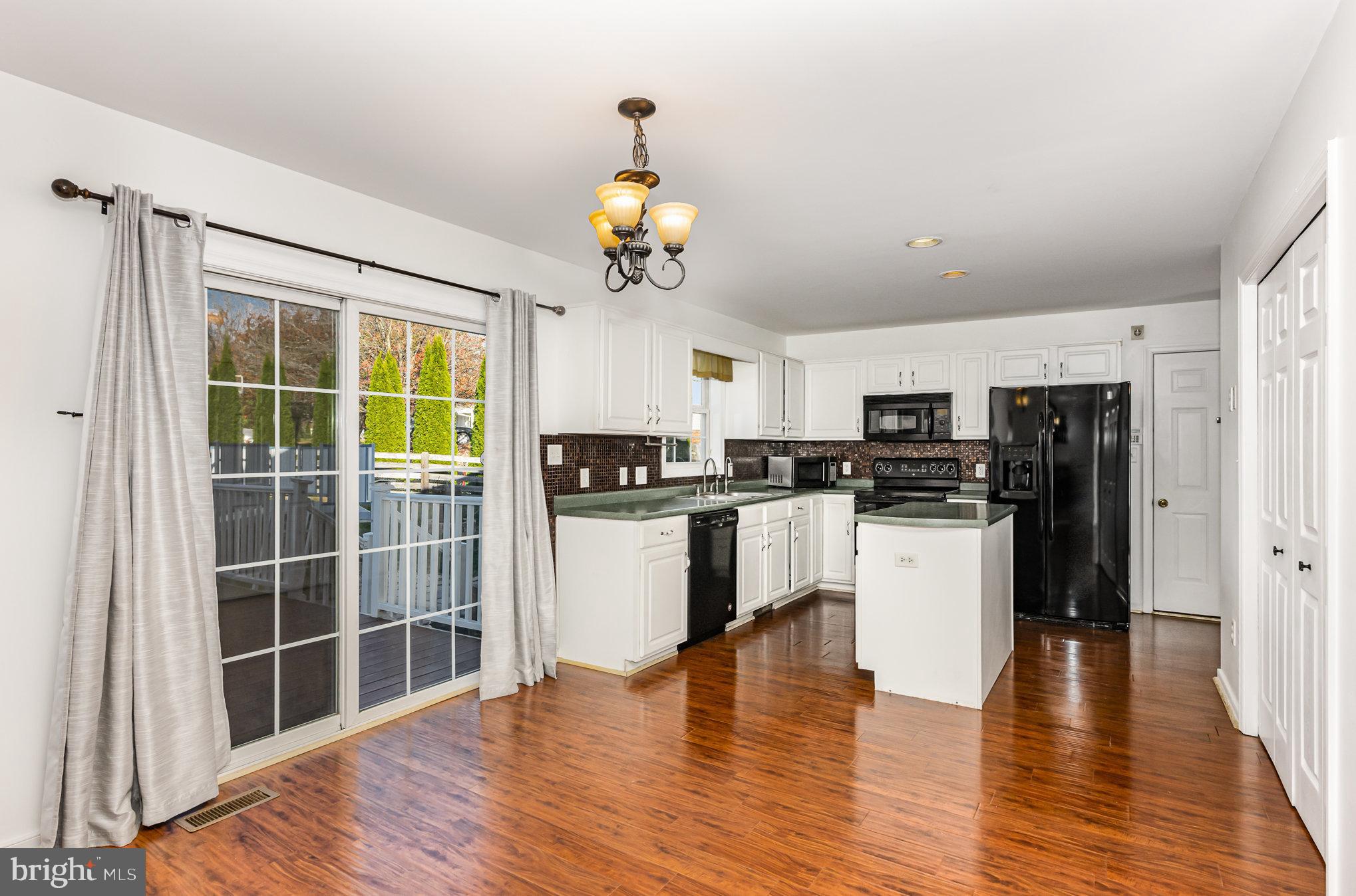 13842 Penn Shop Road Mount Airy, MD 21771 - Photo 12 of 74 Kitchen