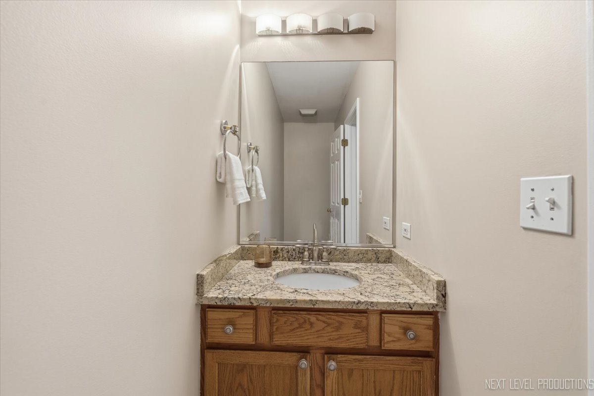 2712 Stockton Road Naperville, IL 60564 - Photo 23 of 43