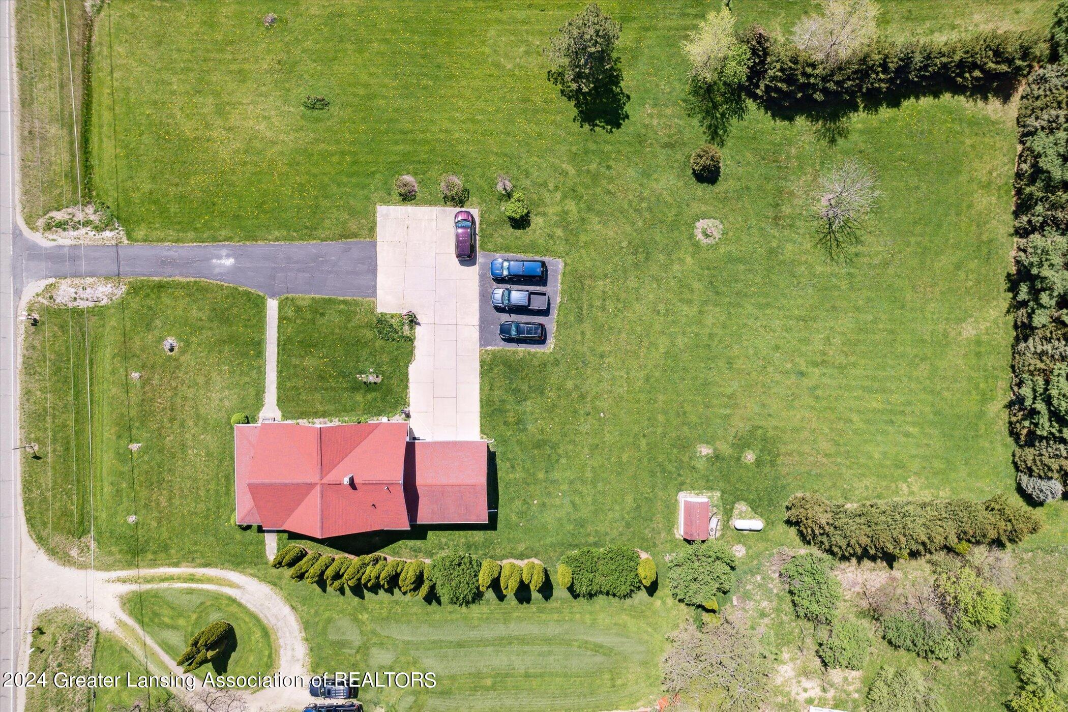 5474 South Vernon Road Durand, MI 48429 - Photo 53 of 63 52-5474-Vernon-Rd-WindowStill-51