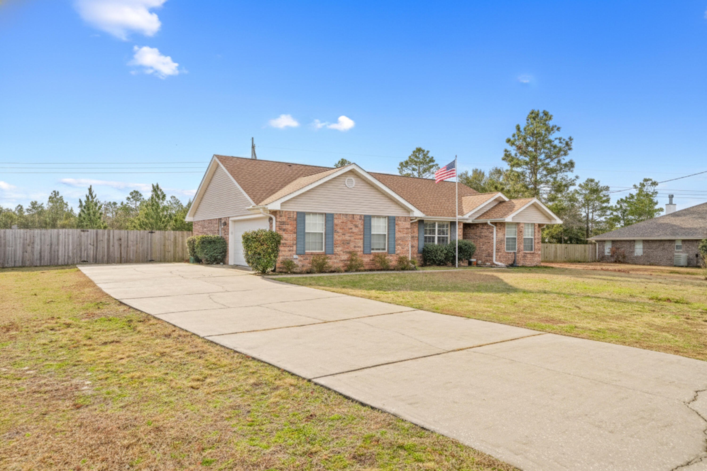 5315 10 Point Drive Crestview, FL 32539 - Photo 3 of 32 1