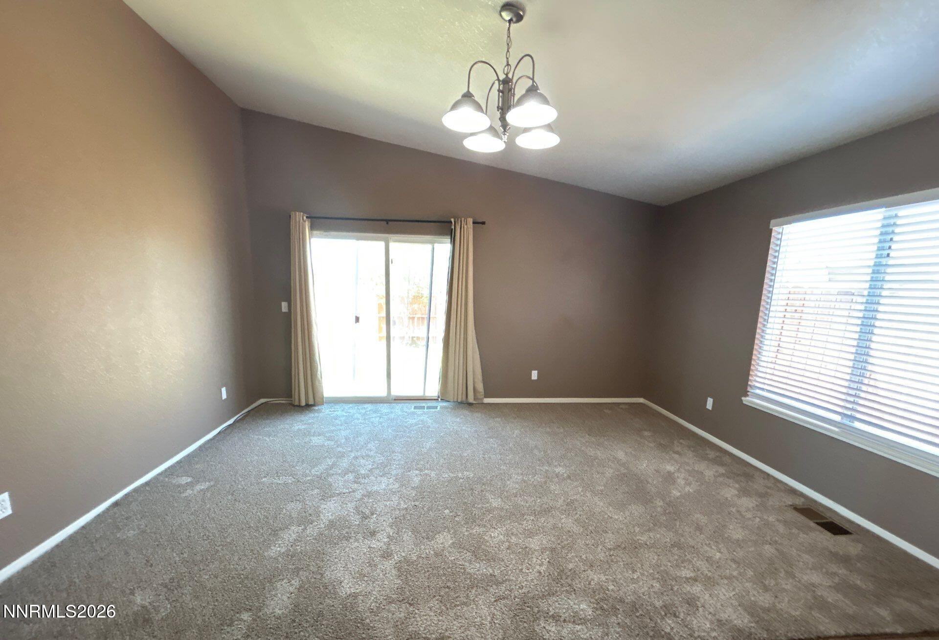 17481 Crystal Canyon Boulevard Reno, NV 89508 - Photo 6 of 15 80-May 09 2025 01_46pm-C4Ck
