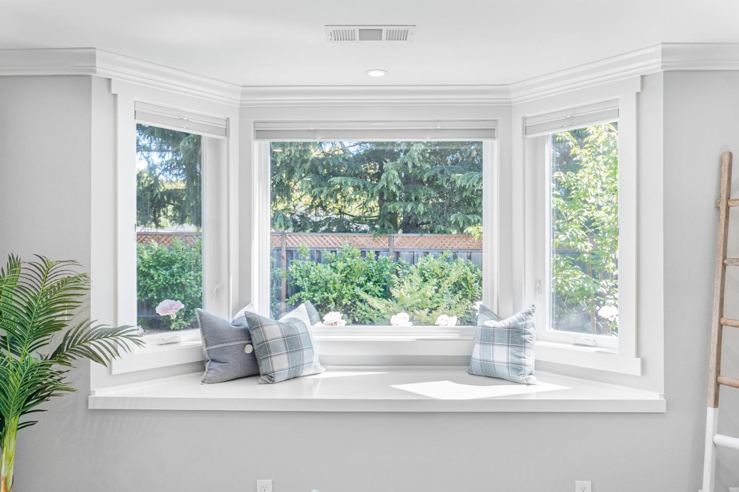 928 Manor Way Los Altos, CA 94024 - Photo 35 of 41 a view of window in a room